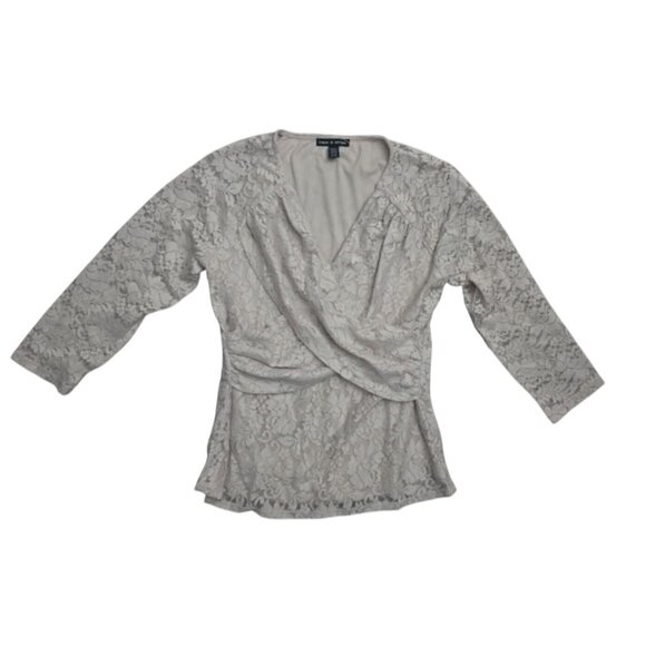 Cable & Gauge Womens Beige Lace Wrap Top M - Picture 2 of 3